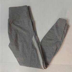 Athleta Gray/White Capri Yoga Leggings S Activewear Athleisure Casual Comfy